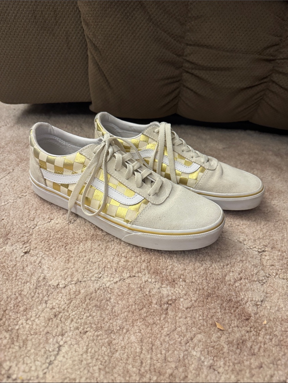 Vans Women’s Old Skool Gold and Cream Checkered Size: 9.5